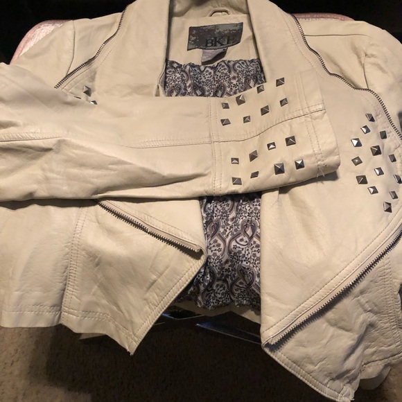 BKE Jackets & Blazers - BKE jacket - great condition